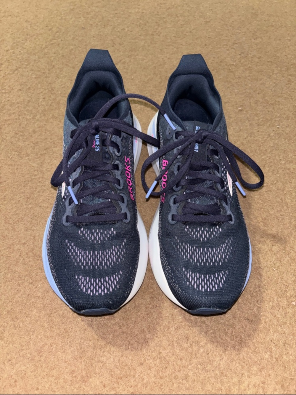 Brooks Women’s blue and pink adrenaline 25 GTS very lightly worn running shoes